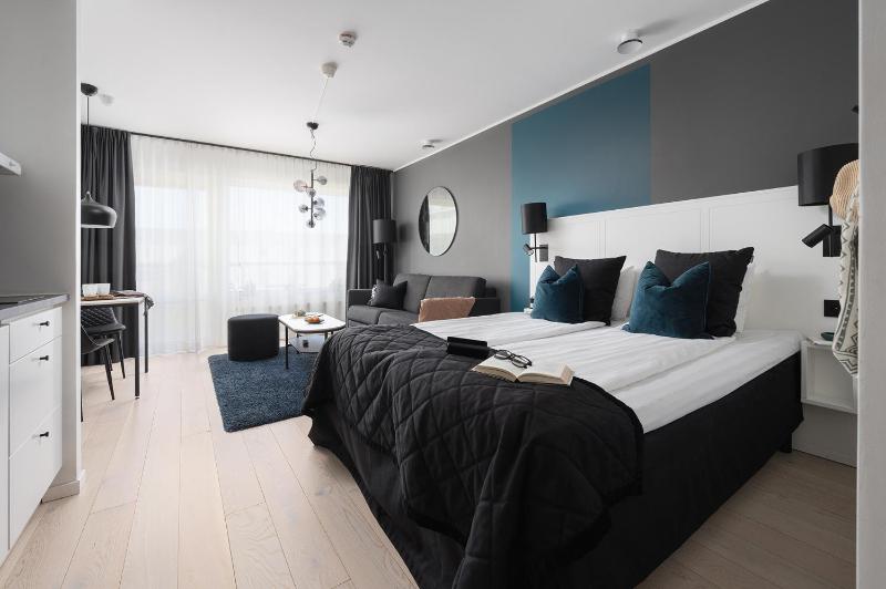 Studio Double with Sofa Bed image 3