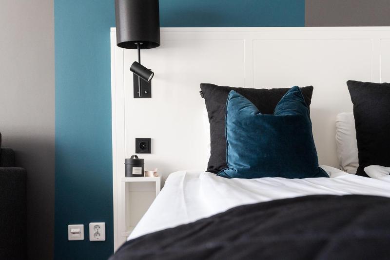 Studio Double with Sofa Bed image 4