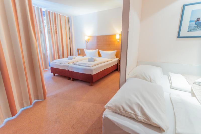 Comfort Double Room image 3