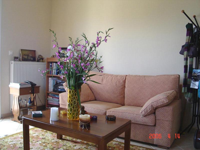 One-Bedroom Apartment image 1