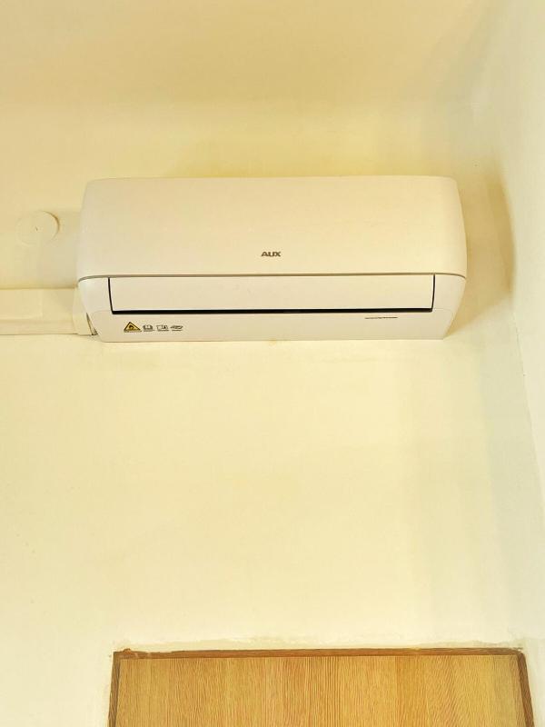 T11 Central Downtown Apartment - image 15
