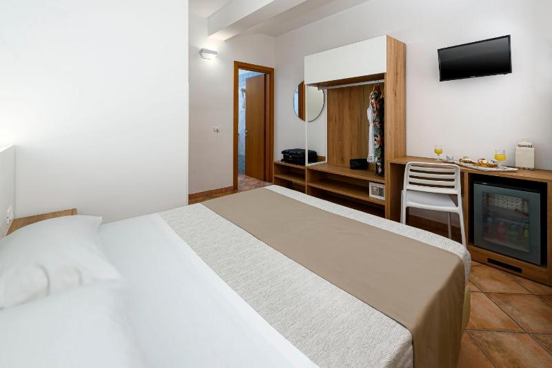 Sun Garden Hotel - image 6
