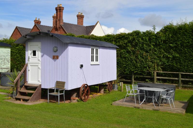 Family Shepherd Hut image 1