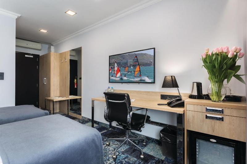 Superior Single Room image 1