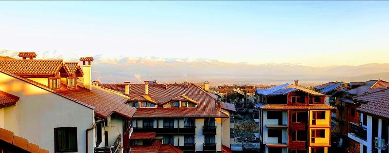 Mountain Paradise 1 - 1 Bedroom South facing balcony - 300mbps Wi-fi - image 9