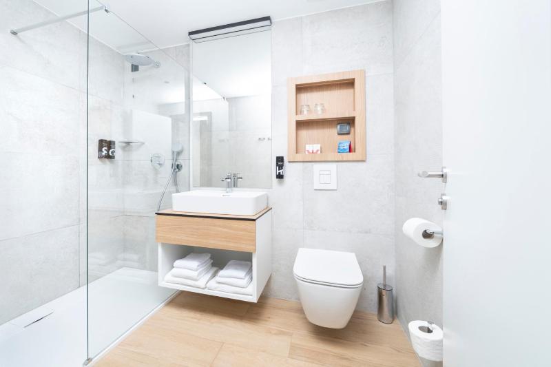 Classic Room - Park Side image 4