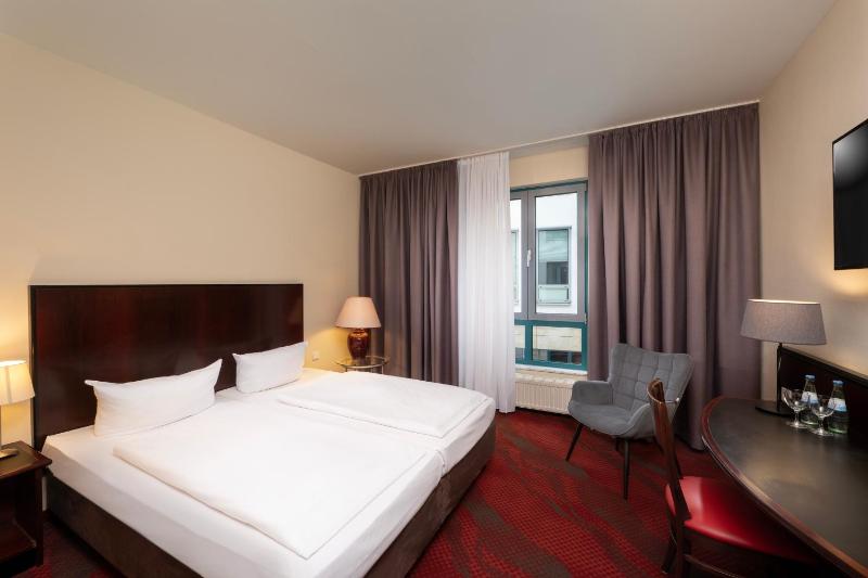 Standard  Room image 4