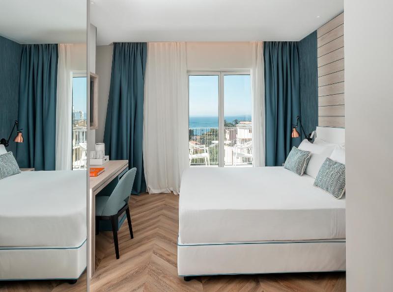 Hotel Tirrenia - image 9
