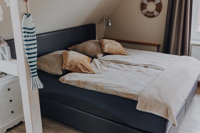 Studio Apartment image 1