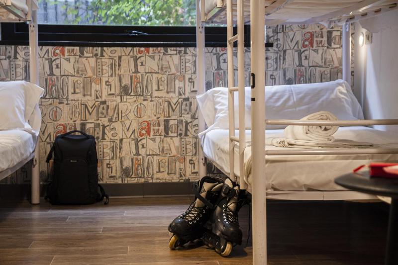 Single Bed in 4-Bed Dormitory Room with Private Bathroom image 3