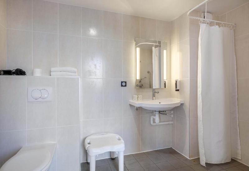 Double Room - Disability Access image 1