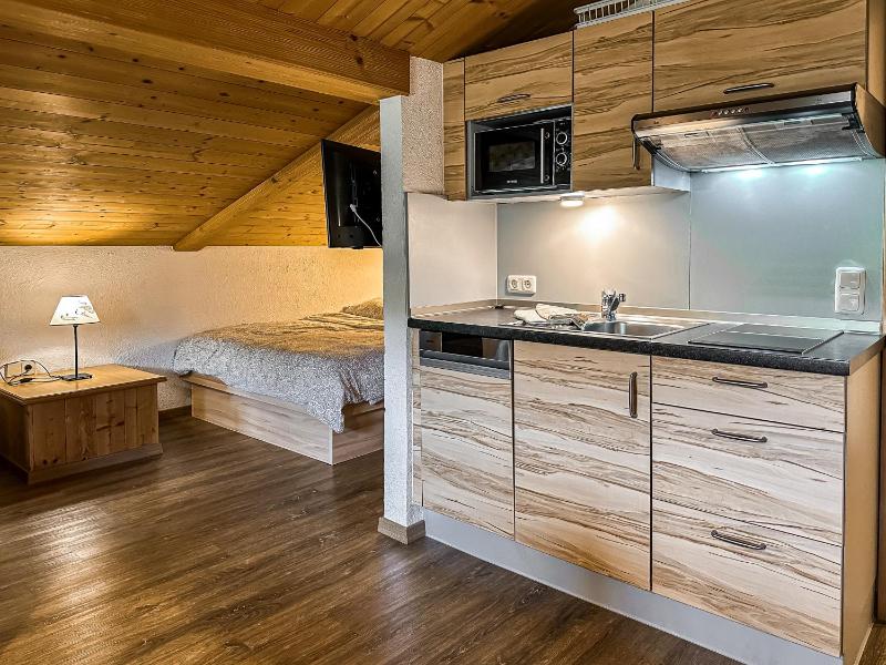 Comfort One-Bedroom Apartment with Balcony - Second Floor image 4