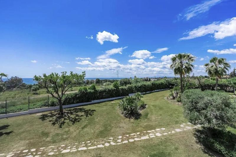 2BR apartment with pool and sea view - image 20