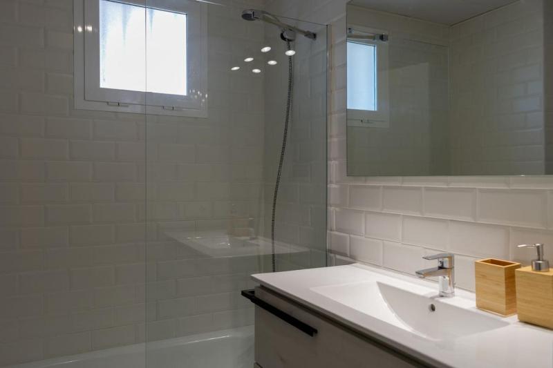 3BR Family apartment with pool - image 18