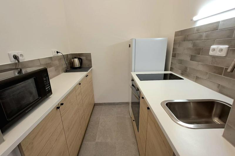 Cozy studio in Prague favorite neighborhood - image 10