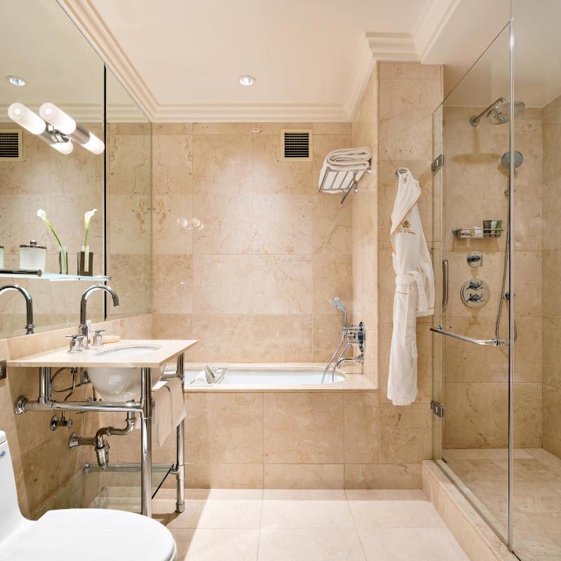 Executive Suite image 3