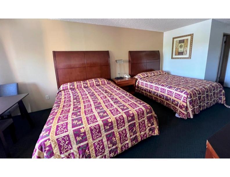Double Room image 1
