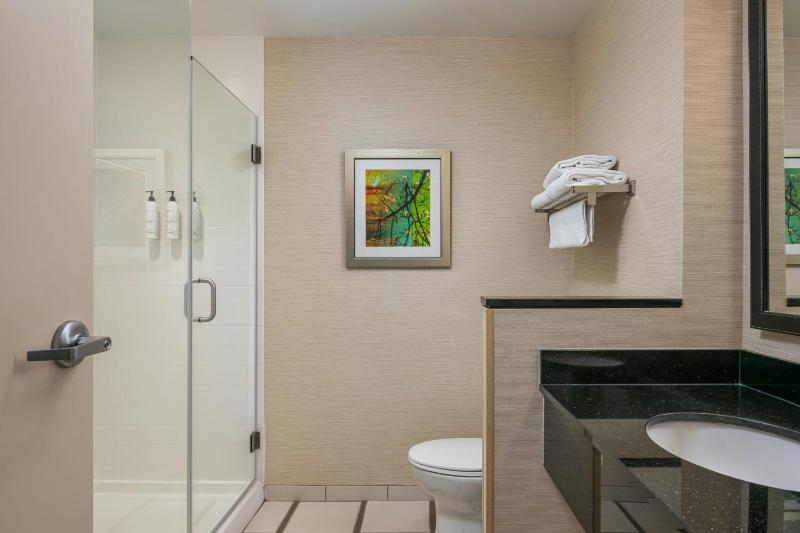 King Room image 3
