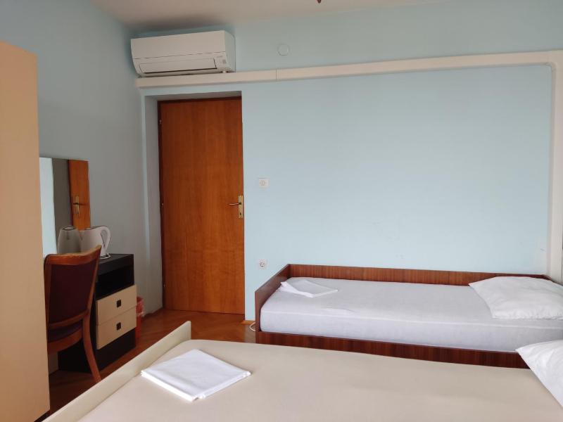 4 bedrooms Apartment 50-70m to the Sea Dramalj until 11 people - image 30