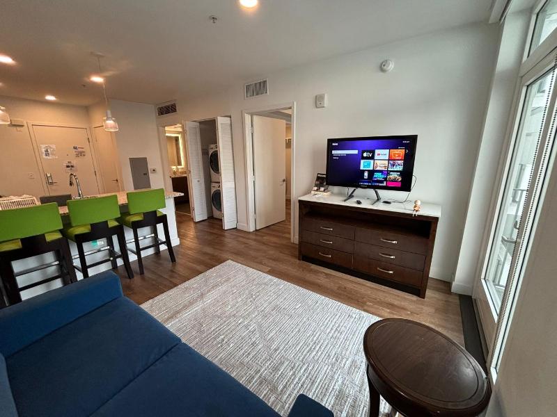 One-Bedroom Apartment with Balcony image 1