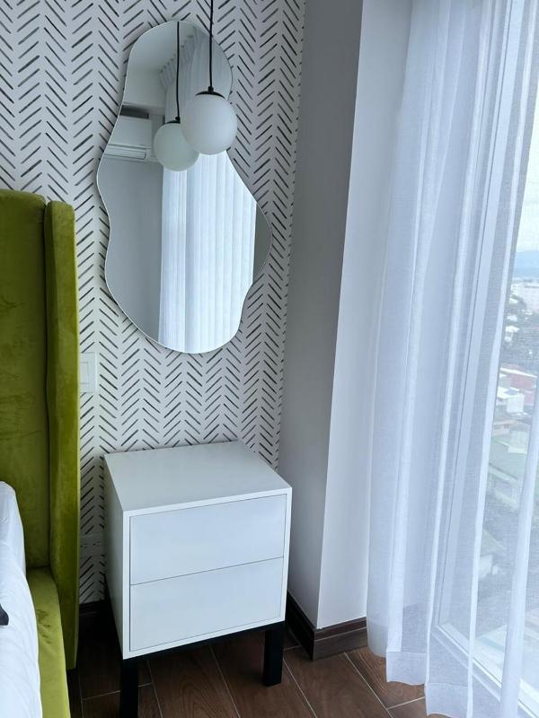 Luxury 1BR Condo Stunning Views - image 5