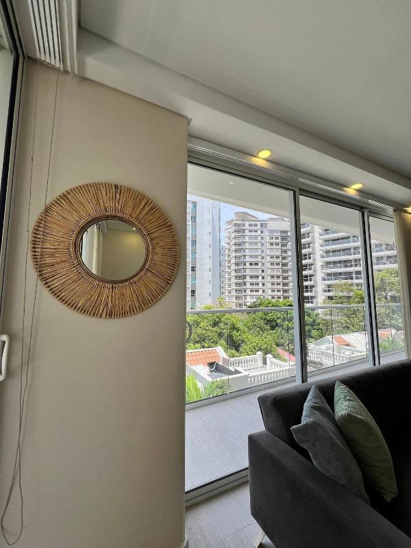 2 Bedrooms by the Sea. Private Jacuzzi - image 15