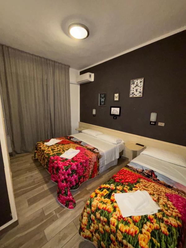 Triple Room image 2
