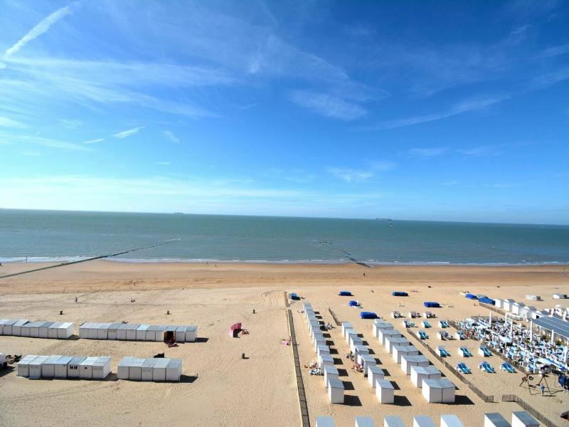 Apartment in Het Zoute near the Beach - image 9