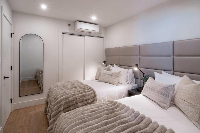 Brand New 2BR 2BA - AC Location Views! - image 48