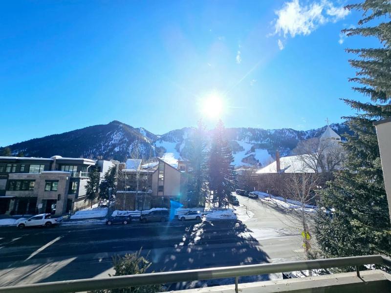 Brand New 2BR 2BA - AC Location Views! - image 19