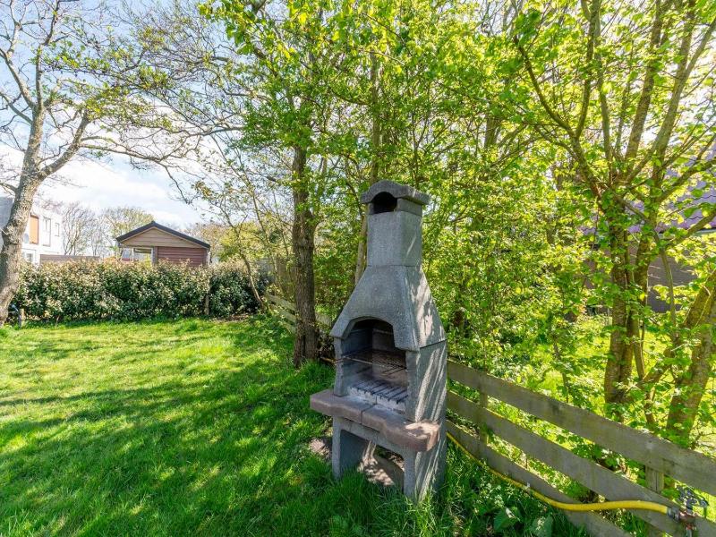 Holiday Home Callantsoog with Jacuzzi - image 18
