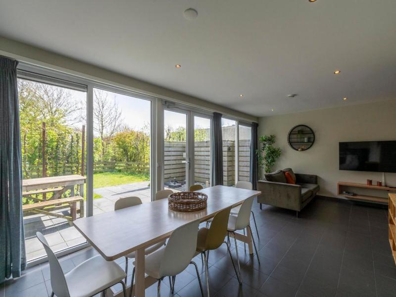 Holiday Home Callantsoog with Jacuzzi - image 15