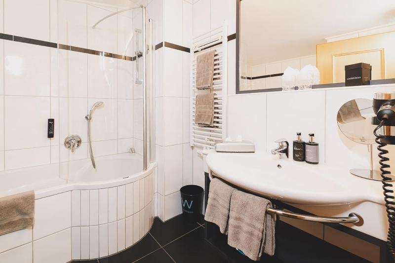 Comfort Double Room image 4