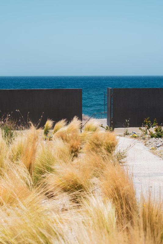 Colombos Beachfront - image 17