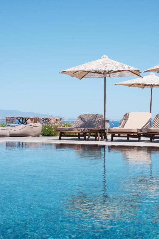 Colombos Beachfront - image 22