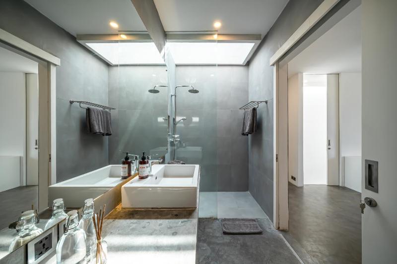 Loft Carolyn 2 - Charming 1-bdr luxury loft in Great Location ! - image 11