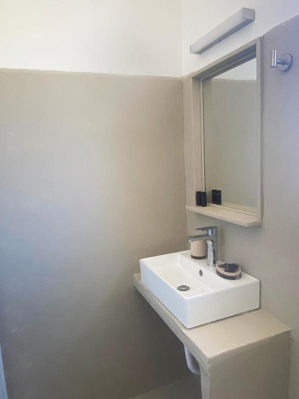 Studio with Panoramic Sea View image 3