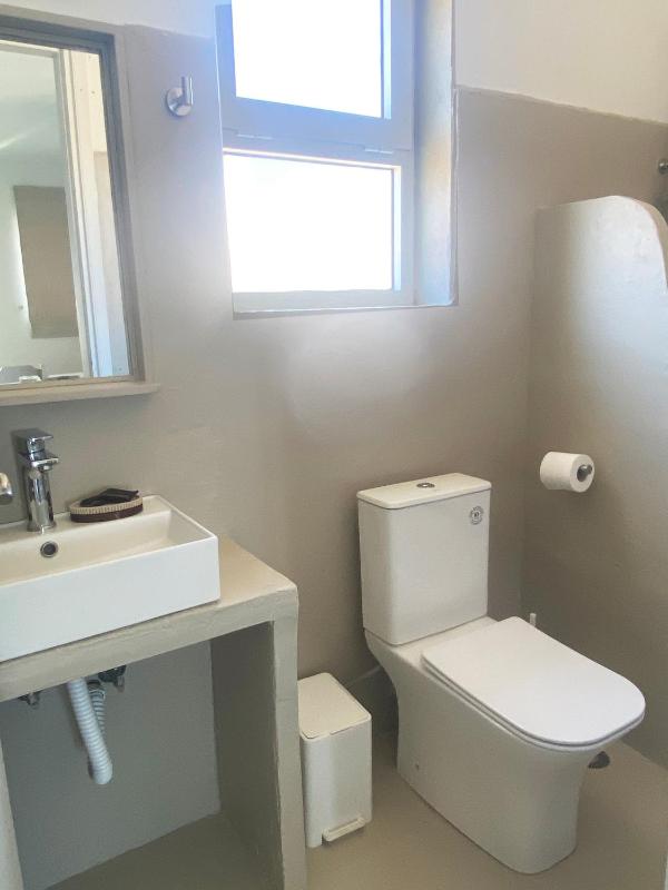 Studio with Panoramic Sea View image 4