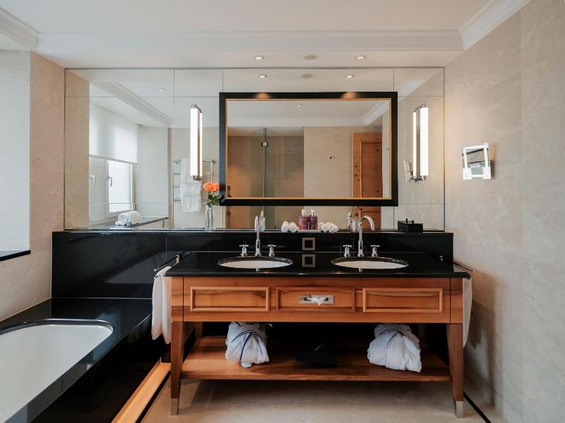 Junior Suite Deluxe image 4