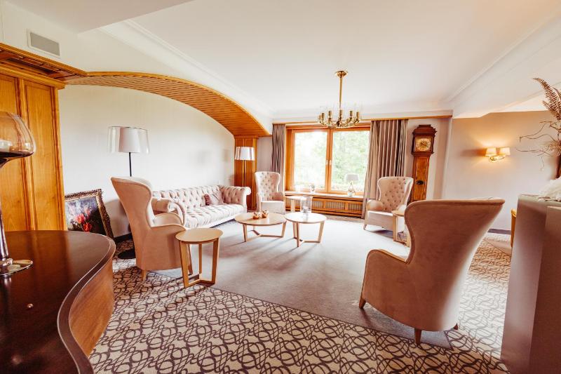 Deluxe Double Room image 1