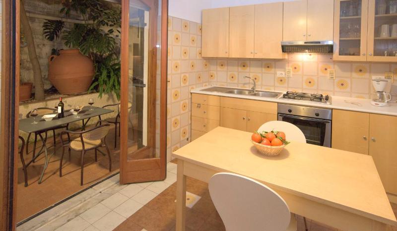 Taonasi Taormina Apartments - image 14