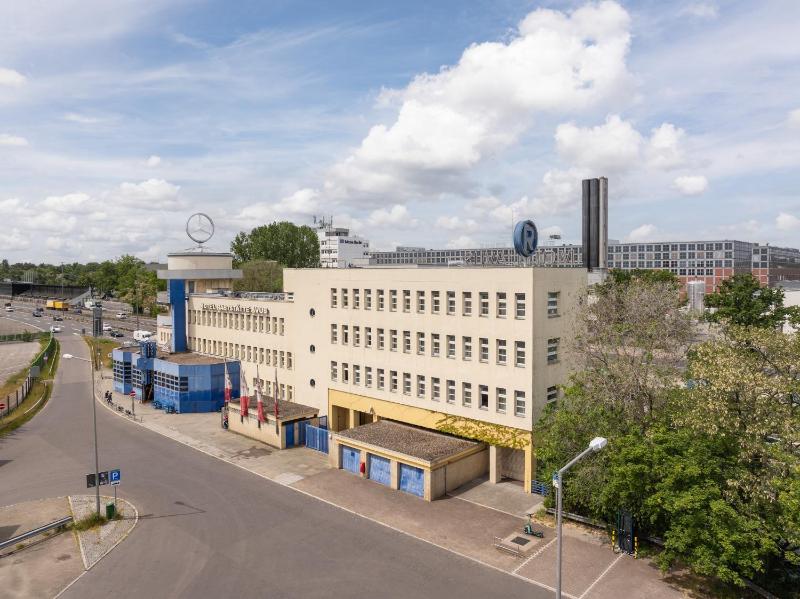 Hotel und Rasthof AVUS - image 11
