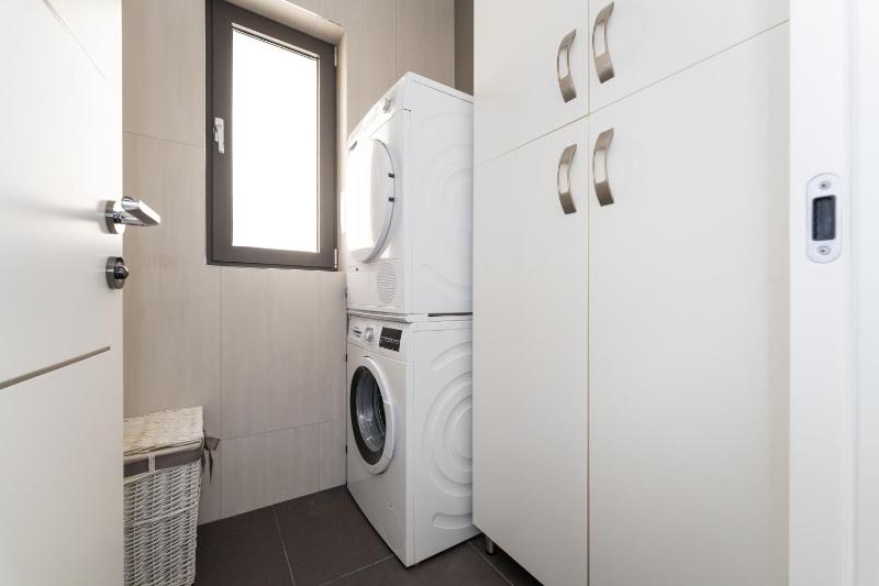 Two-Bedroom Apartment with Sea View image 2