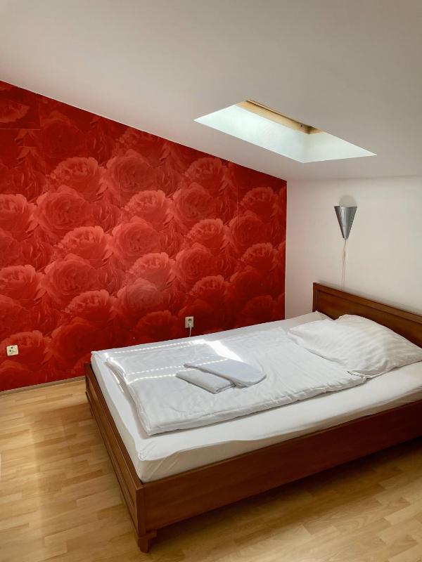 Three-Bedroom Apartment Suite image 4