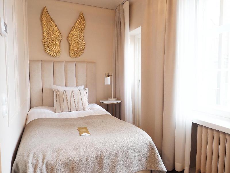 Single Room image 3