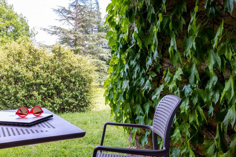 Comfort Studio with Park View image 3