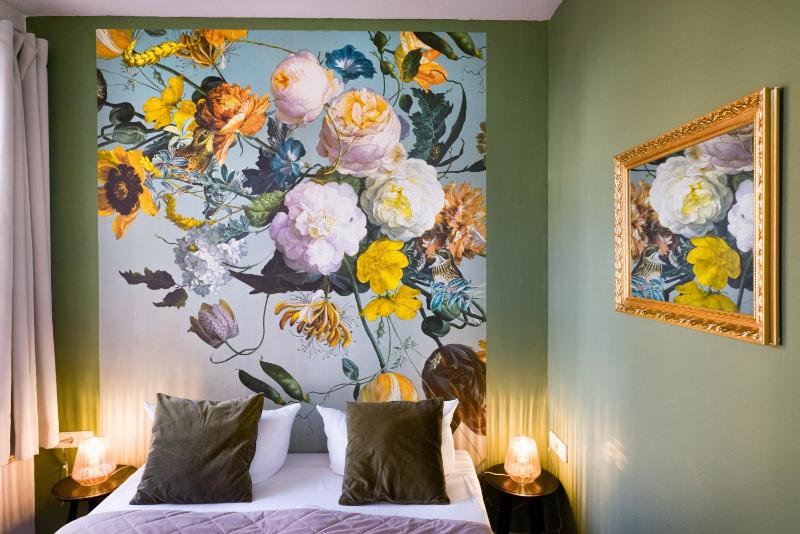 Standard Double Room image 2