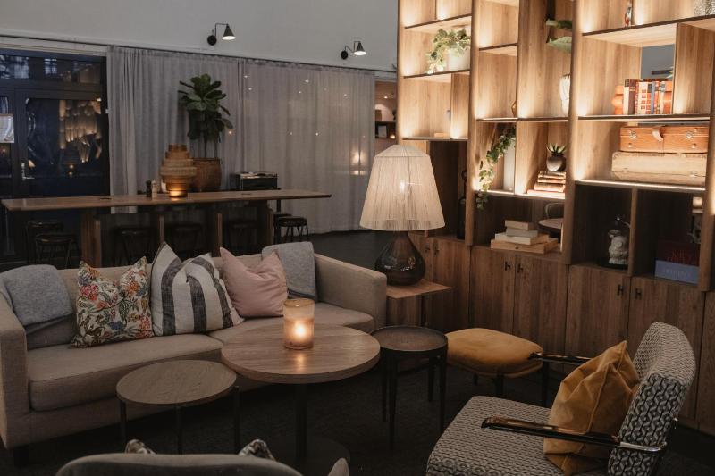 Home Hotel Odin - image 1