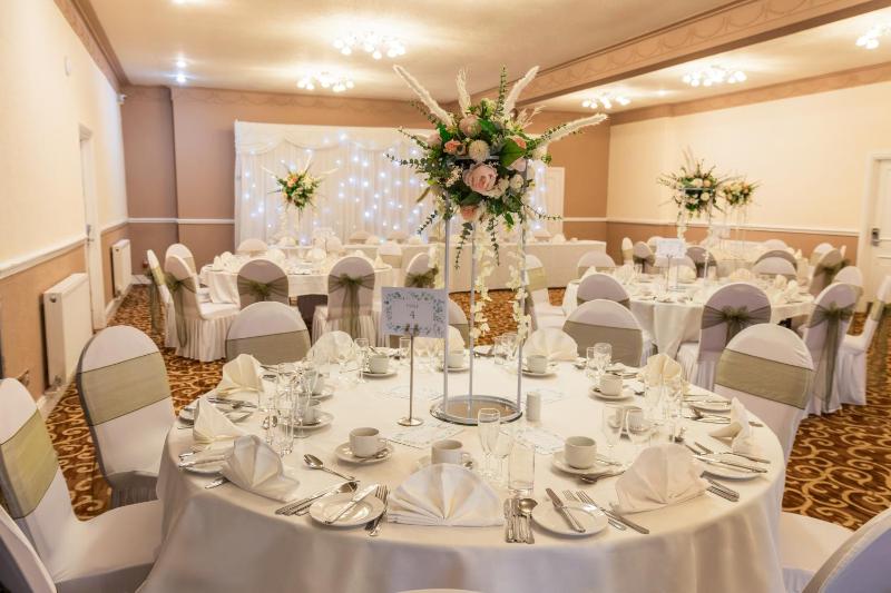Royal Court Hotel - image 35