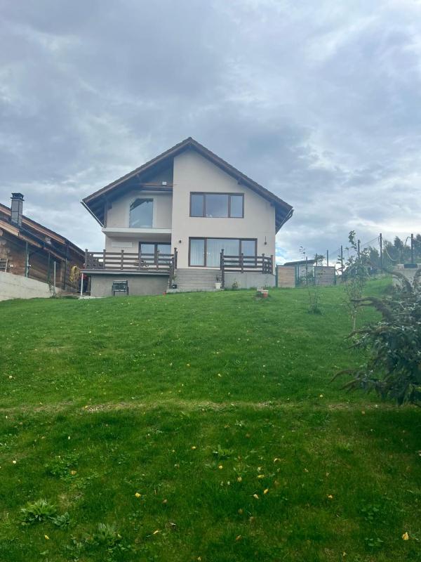 Crai Stone House - image 7